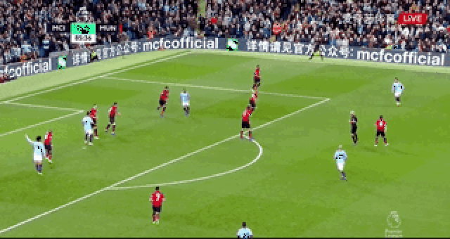 官方：拜仁门将佩雷茨租借加盟南安普顿；据悉买断费800万欧