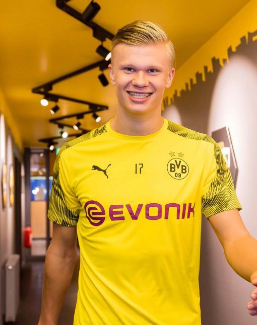 哈兰德已在本赛季联赛打进20球，为五大联赛第一人